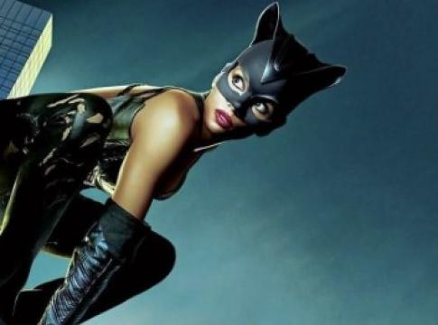 فيلم Catwoman مترجم HD المرأة القطة 2004